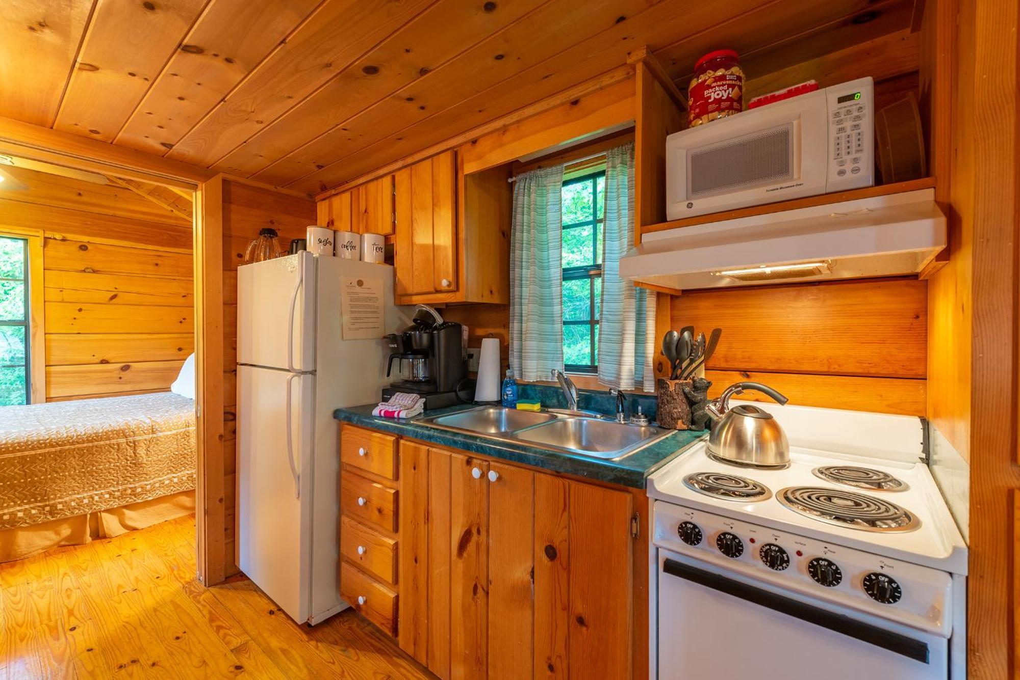 Engadine Inn And Cabins Candler Eksteriør bilde